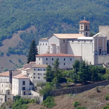 Giardino San Gerardo Maiella Vista Castello E Con Parcheggio Interno Privato E Gratuito Muro Lucano