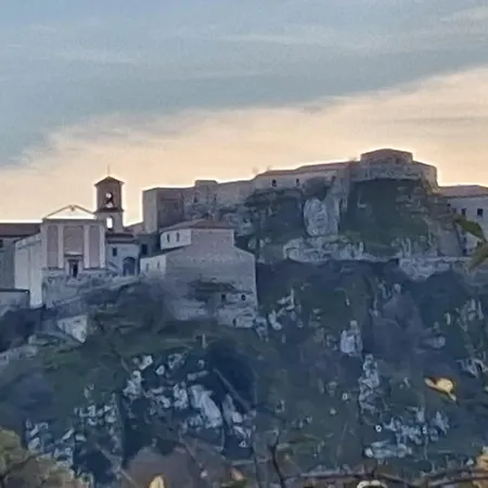 Giardino San Gerardo Maiella Vista Castello E Con Parcheggio Interno Privato E Gratuito *