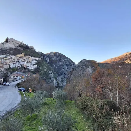 Giardino San Gerardo Maiella Vista Castello E Con Parcheggio Interno Privato E Gratuito Apartamento *