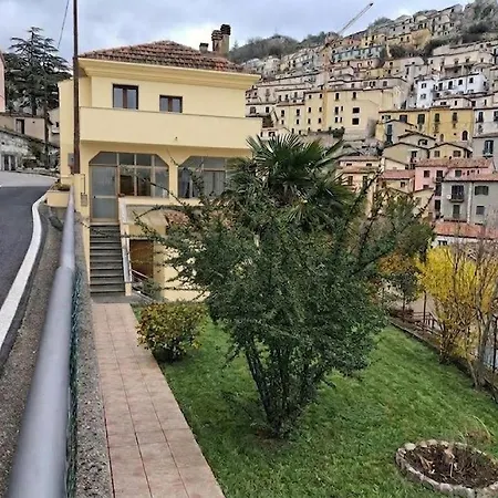 Giardino San Gerardo Maiella Vista Castello E Con Parcheggio Interno Privato E Gratuito Muro Lucano