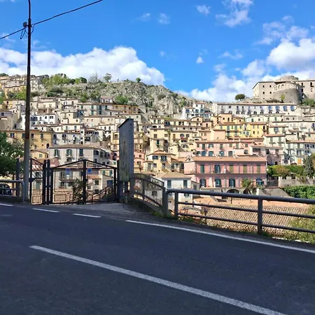 Giardino San Gerardo Maiella Vista Castello E Con Parcheggio Interno Privato E Gratuito Appartement Muro Lucano